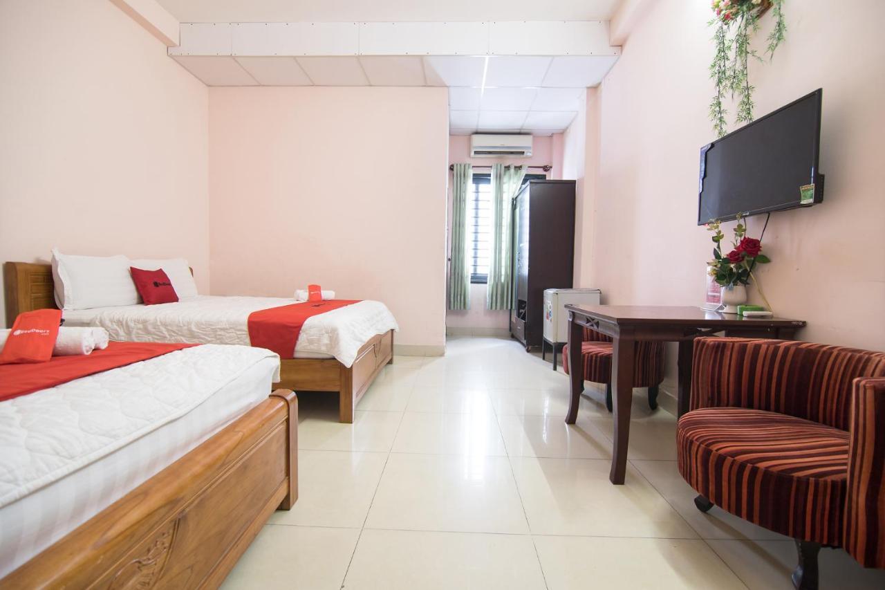 Reddoorz Plus Near Aeon Mall Tan Phu 2 مدينة هوشي منه المظهر الخارجي الصورة